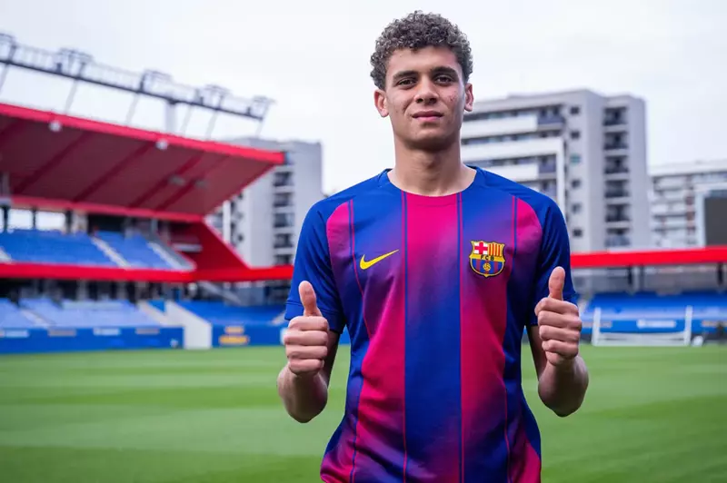 أول تعليق من حمزة عبد الكريم بعد انتقاله إلى برشلونة 